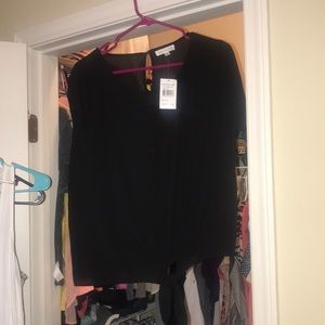 Tie bottom sheer short sleeve top